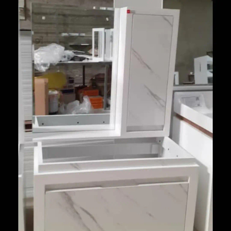 فولست کابینت و اینه باکس برند ارمیتاژ مدل آترا رگه دار(ارسال به صورت پس کرایه)